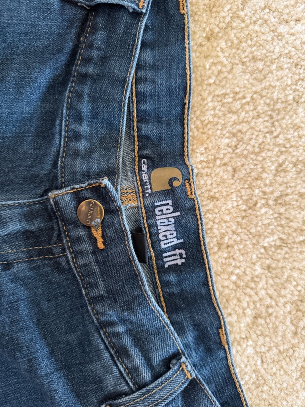 Men’s Carhartt jeans - Picture 2 of 3